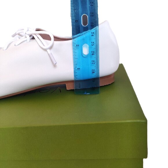 Japanese Style Women's White Leather Flat Shoes - Size 39 (7.5-8) - Picture 10 of 12